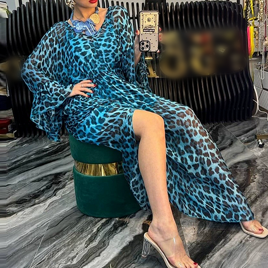 Janet™ – Väljä oversize-leopardimaksimekko