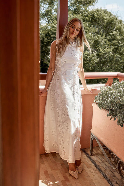 Lorena™ – Elegantti Pitsijuhlamekko